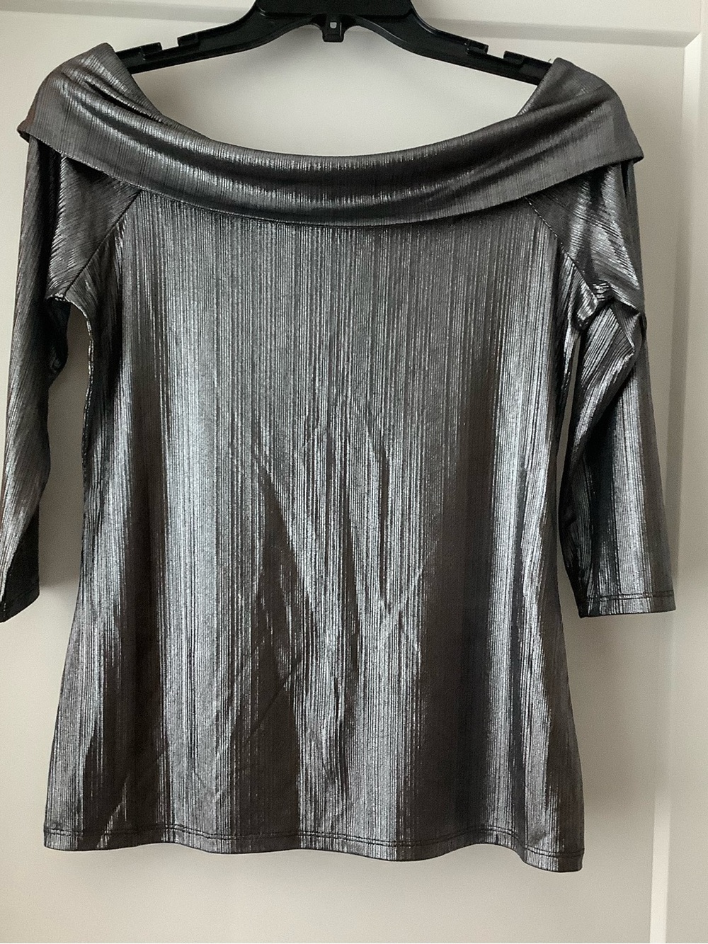 City Streets Metallic Silver and Black Ribbed Two-Tone Top